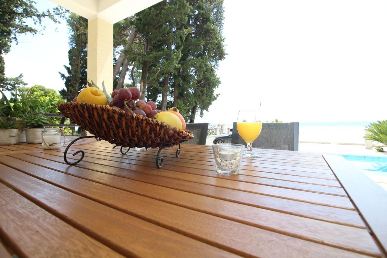 Villa Beachfront Sea Palace Kaštela المظهر الخارجي الصورة