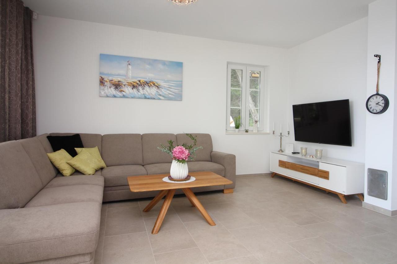 Villa Beachfront Sea Palace Kaštela المظهر الخارجي الصورة