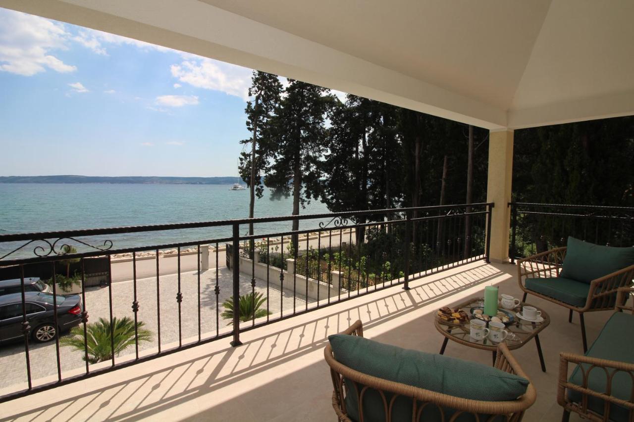 Villa Beachfront Sea Palace Kaštela المظهر الخارجي الصورة